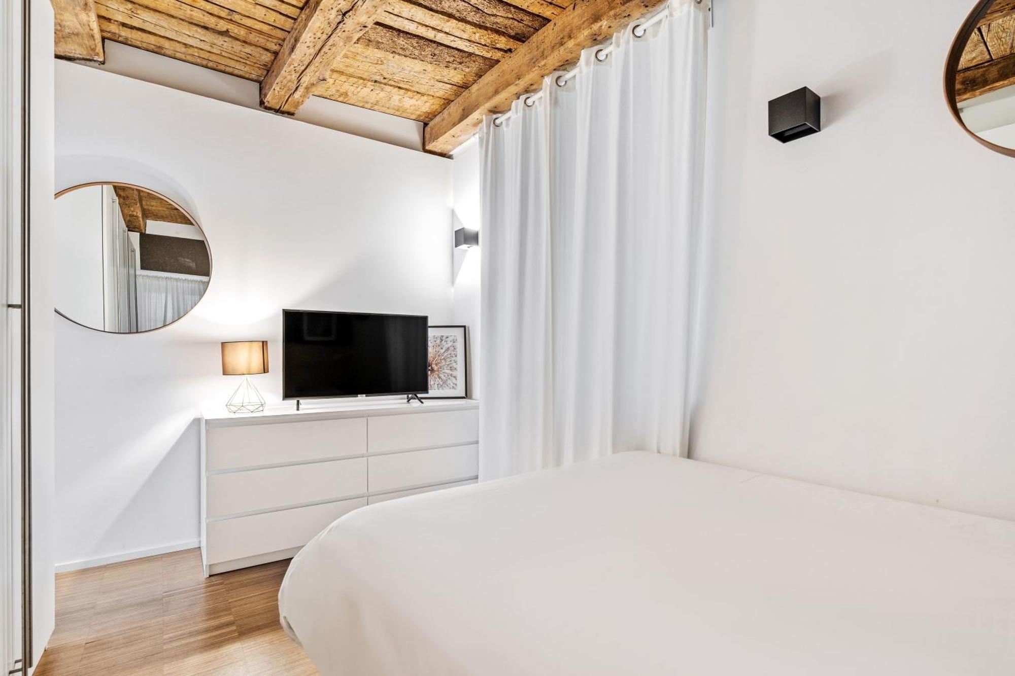 Modern 1Br Apartment In Unesco Grund, Lussemburgo Esterno foto